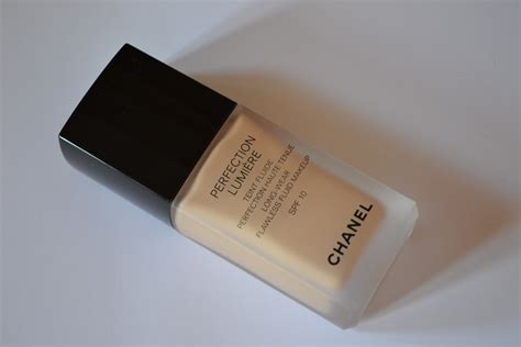 chanel perfection lumiere 30 beige review|best shades for Chanel.